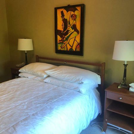 Huron River Guest House Ann Arbor Esterno foto